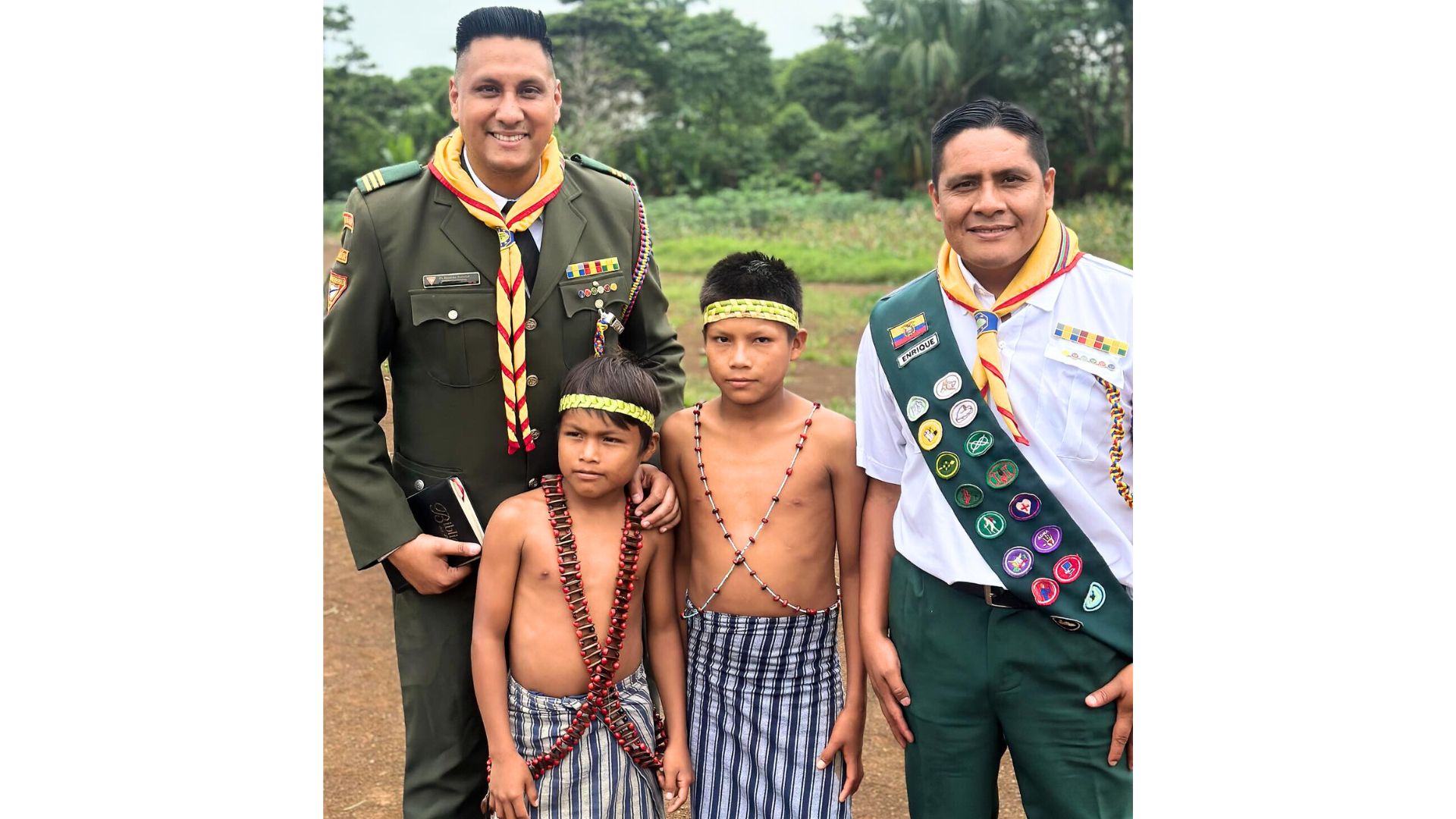 Club de Conquistadores inaugura actividades en la selva ecuatoriana