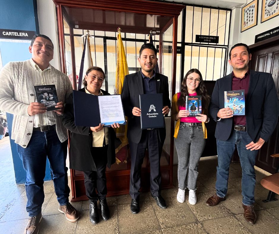 Nuevo Tiempo Ecuador y Unidades Educativas Adventistas Firman Convenios de Colaboración