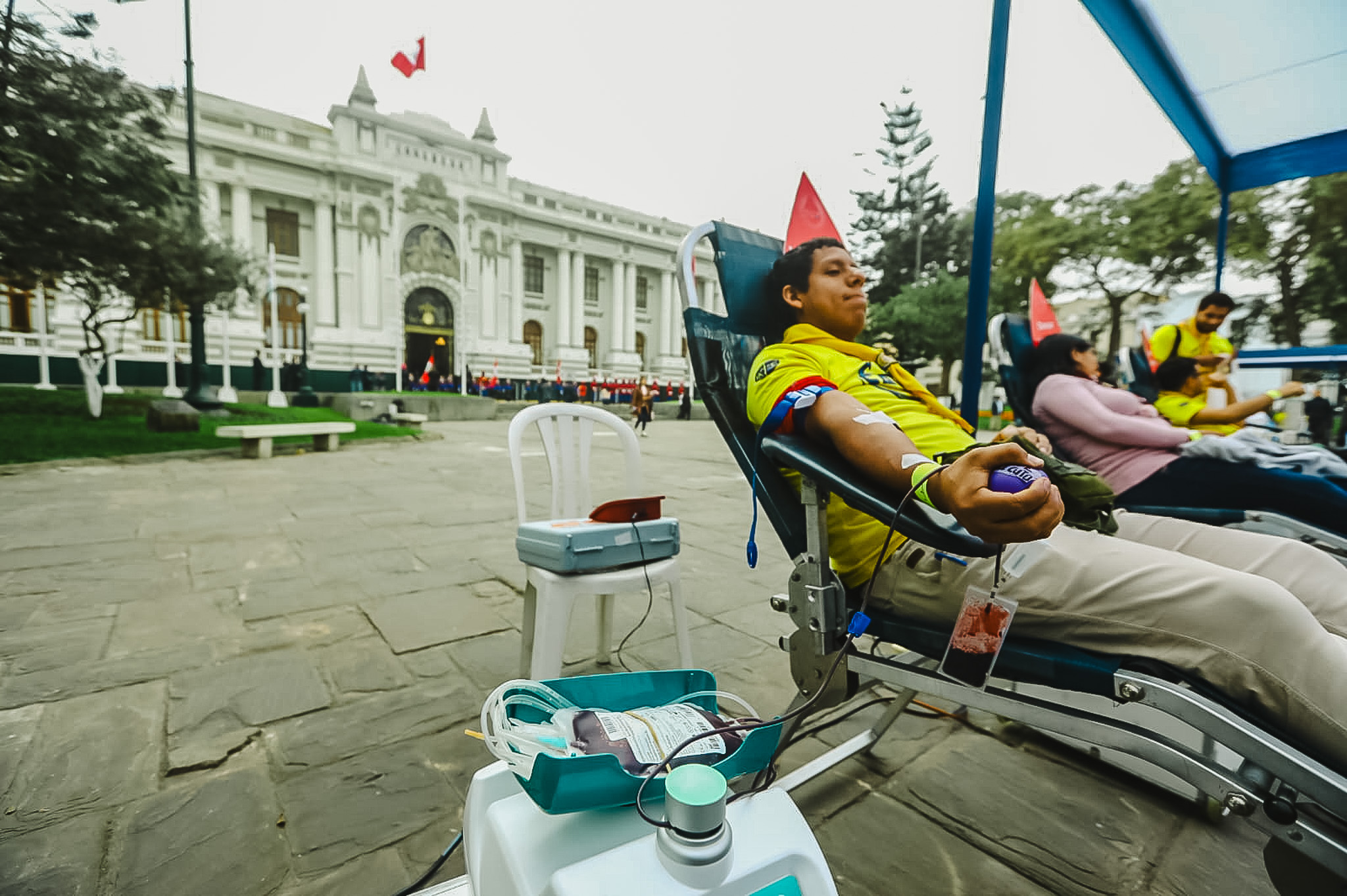 Congreso del Perú destaca donación de 478 unidades de sangre por adventistas