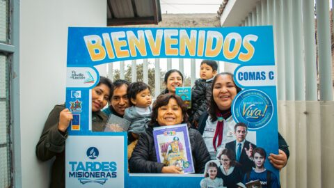 Líderes de la Escuela Sabática de iglesias adventistas locales se reunieron en convención para revitalizar su misión