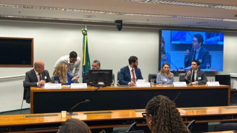 Cámara de Diputados de Brasil discute voluntariado en audiencia pública 