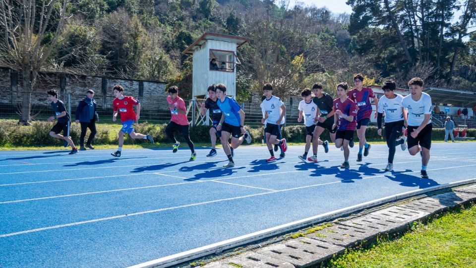 Competencia de varones entre alumnos