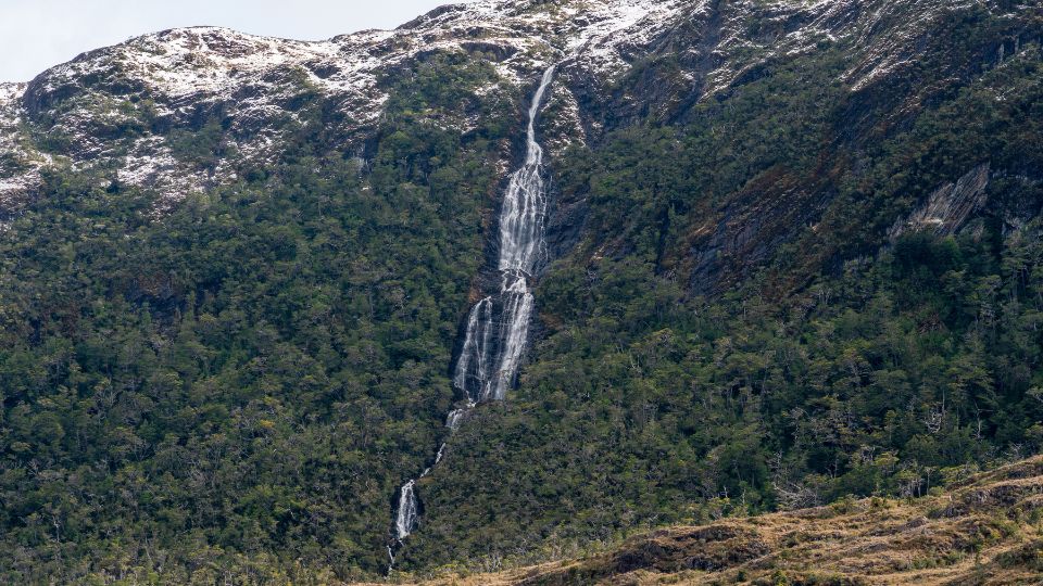 Paisaje del camino al alejado Puerto Edén 