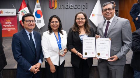 Inventoras adventistas ganan medalla de plata en feria tecnológica internacional en Corea del Sur