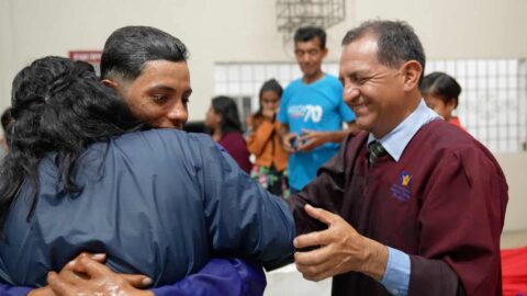 Caravana de evangelismo de Nuevo Tiempo Ecuador impacta a miles de personas