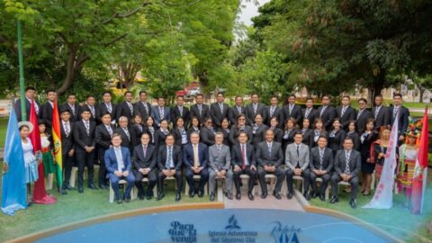 Líder de la Iglesia Adventista Visita la Misión Boliviana Central 