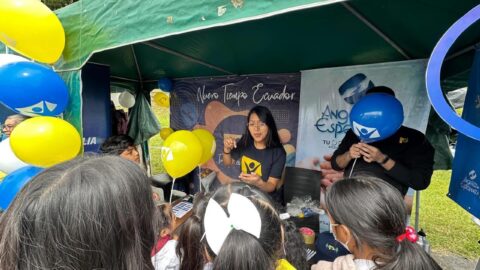Nuevo Tiempo Ecuador lleva esperanza a ciudadanos de Quito en feria de salud adventista