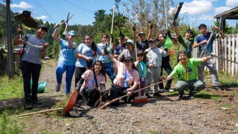 Jóvenes adventistas se movilizan para ayudar a adultos mayores en el sur de Chile