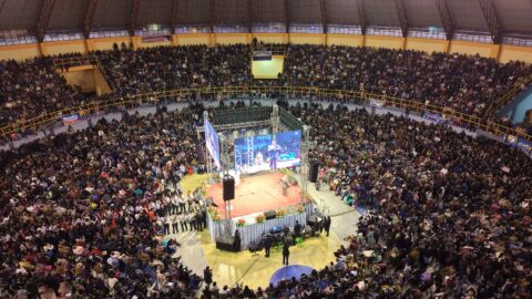 Bolivia: Más de 63.000 personas reunidas y 1.714 bautismos fue el resultado de la histórica caravana junto al pastor Alejandro Bullón