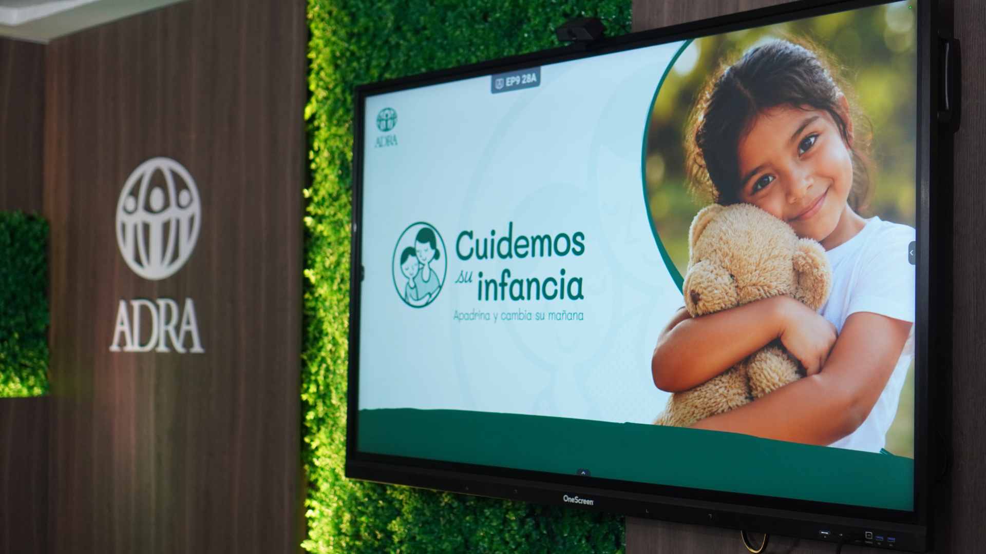 Presentación del proyecto "Cuidemos su Infancia" organizada por ADRA Ecuador.