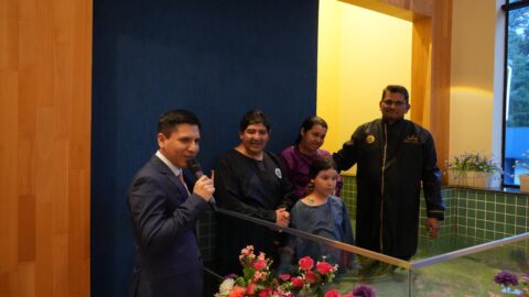 La fe por encima del miedo: una familia lo dejó todo para seguir a Cristo