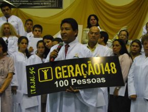 Catarinenses querem batizar mil jovens na Primavera