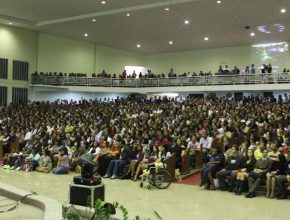 Mais de dois mil jovens de Salvador participaram de mega vigília