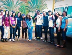 Estudantes brasileiros dedicam as férias para voluntariado do Paraguai