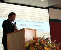 Curador do museu de Israel dá palestra no Unasp-EC