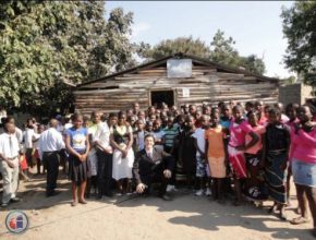 Estudantes de teologia participam de estágio em missão na África