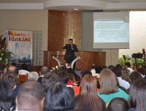 Simpósio lança site e projeto de plantio de igrejas