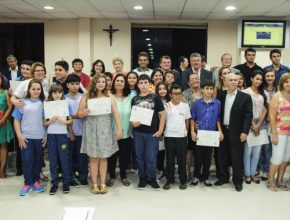 Aluna da Escola Adventista de Paranaguá participa do projeto Vereador Mirim
