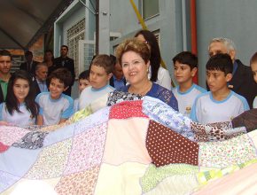 Presidente Dilma Rousseff recebe alunos da Educação Adventista em Porto Alegre