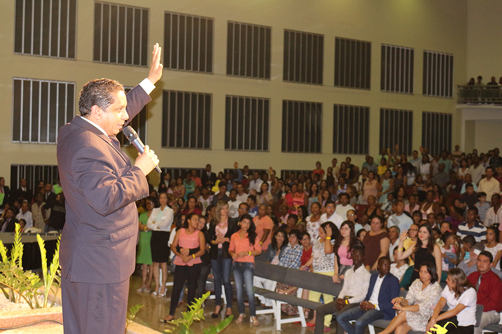 programa-evangelistico-reune-mais-de-duas-mil-pessoas-na-Bahia