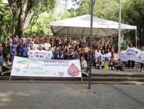 Desbravadores e aventureiros realizam ação no Dia Mundial do Doador de Sangue