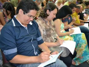 Casais participam de Encontro Comunitário em Rio Preto