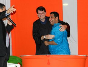 Sete pessoas decidiram pelo batismo e entregaram suas vidas à Jesus.