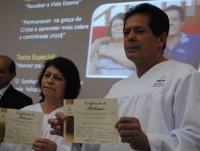 Escola Sabatina e TV Novo Tempo incentivam decisões pelo batismo em Rio Grande