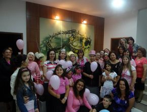 No Outubro Rosa,  mulheres da Igreja Adventista do Xaxim (PR) são alertadas sobre o câncer