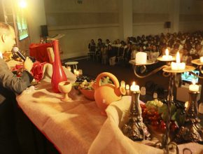 Retiro para mulheres gaúchas é encerrado com cerimônia de Santa Ceia