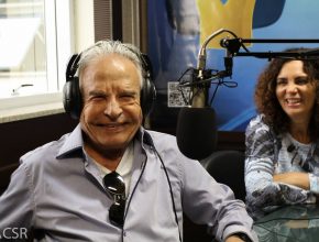 Cid Moreira fala aos ouvintes da Rádio Novo Tempo Gaúcha