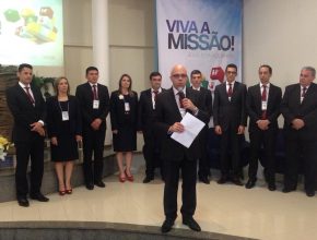 Pastor Everson Braga, presidente da MOSR, faz a leitura dos nomes escolhidos para os próximos quatro anos. 