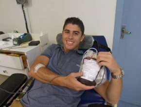 Vida por Vidas: Jovens adventistas doam sangue em Porto Alegre (RS)