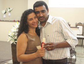 Casais participam de renovação de votos matrimoniais em Paranaguá (PR)