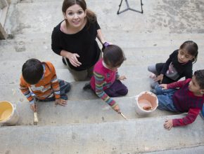 Líbano: agência adventista se une para levar ajuda a famílias refugiadas