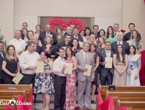 Casais renovam votos matrimoniais na cidade de Pelotas (RS)