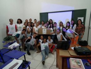 Mutirão de Natal em Campos Gerais teve uma grande mobilização na faculdade da cidade. Com a ajuda da igreja, faculdade e voluntários, pretende-se arrecadar 7 toneladas.