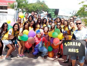 Argentinos trocam férias por projeto voluntário no Rio de Janeiro