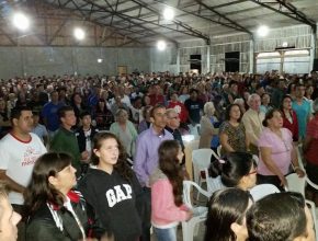 Retiro Espiritual às margens da Lagoa dos Patos conta com a presença de 1200 pessoas
