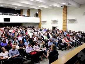 Curso gratuito de Teologia atrai 700 pessoas no RS