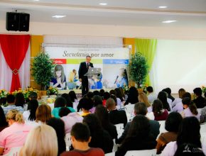 Congresso reúne secretários de igreja em Manaus