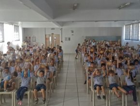 Crianças da Escola Adventista de Canudos participam de Semana Santa