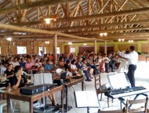 300 Adventistas de Balneário Camboriú participam de retiro missionário