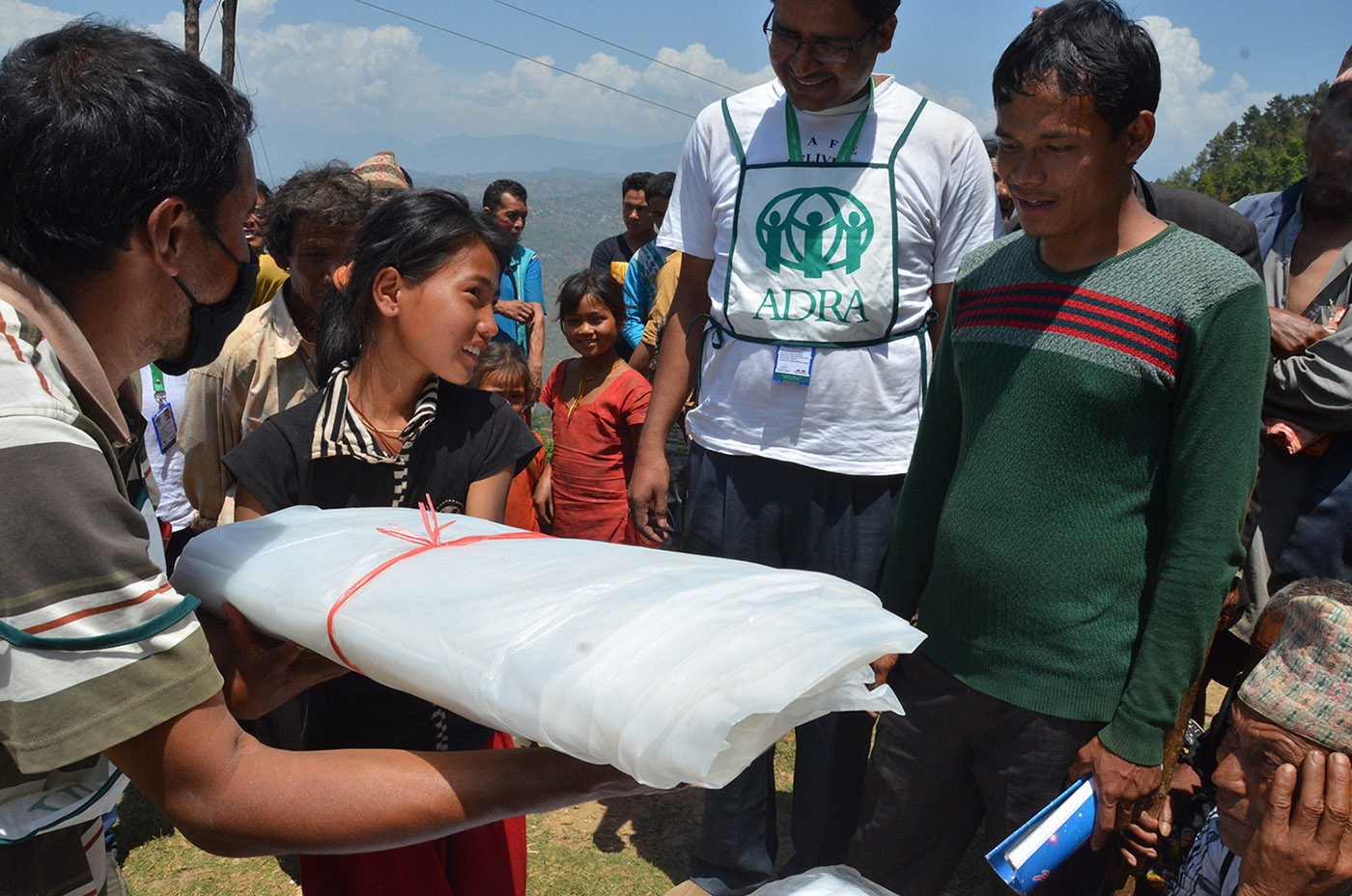 Agencia-humanitaria-adventista-pede-ajuda-apos-novo-terremoto-no-Nepal2