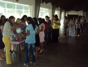 Ministério da Mulher realiza Chá entre Amigas e Marcação de Bíblias