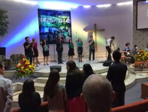 Jovens em Florianópolis realizam vigília da Geração 148
