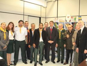 Desbravadores fazem parceria com Hemocentro e visitam prefeitura de Caxias do Sul