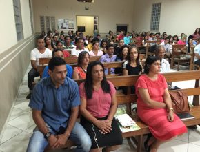 Após encontro, casais desistem do divórcio