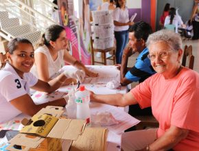 Feira de saúde atende 150 pessoas em Reginópolis