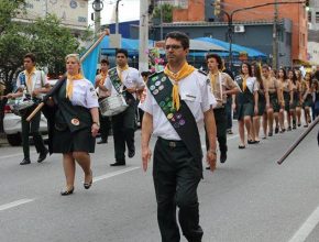 Clubes de desbravadores do Sul do RS participam de desfile cívico